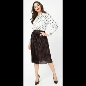 NW Vintage Inspired Brown Pleated Skirt